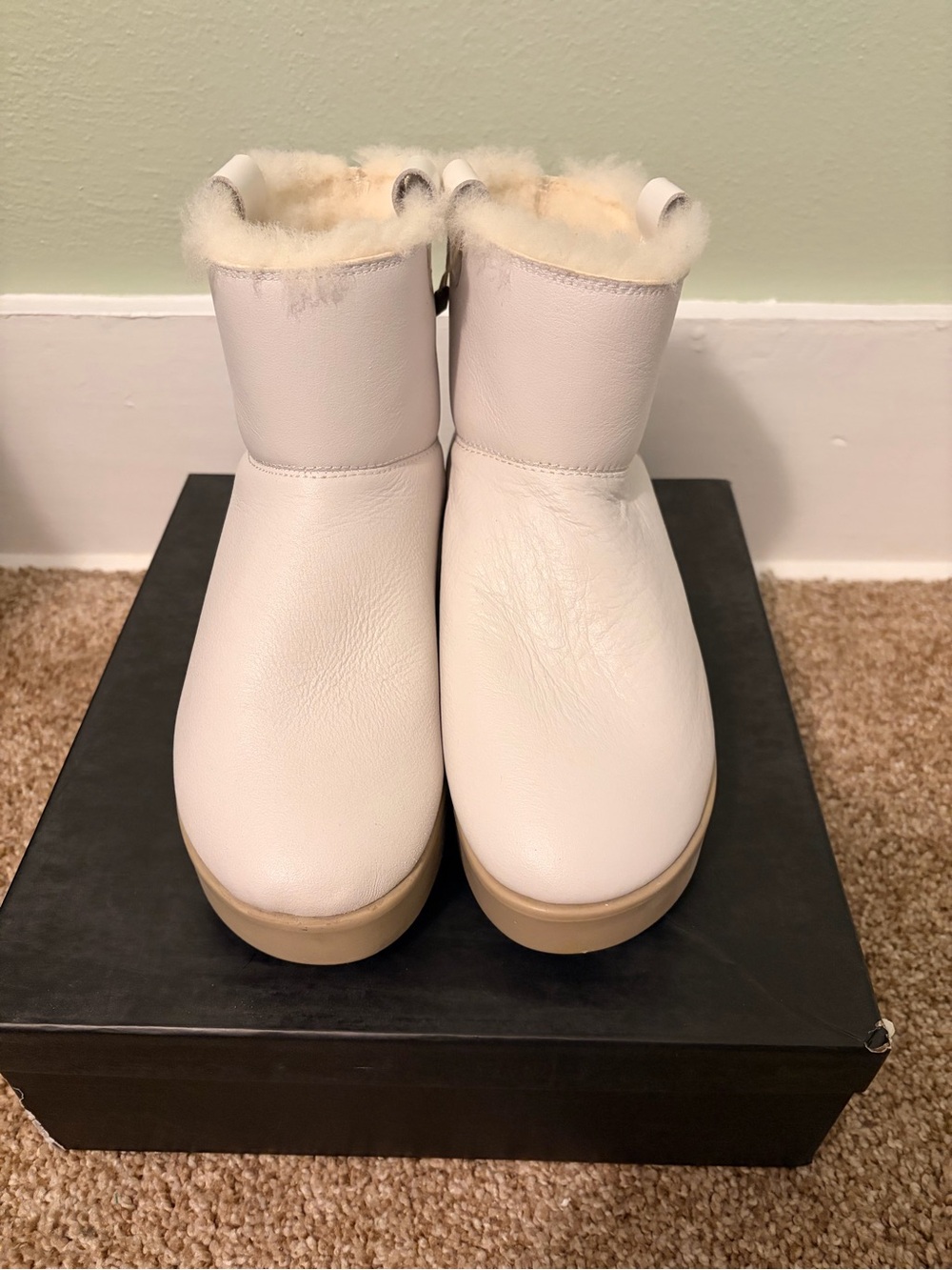 NIB Plush-Lined White Winter Ankle Boots